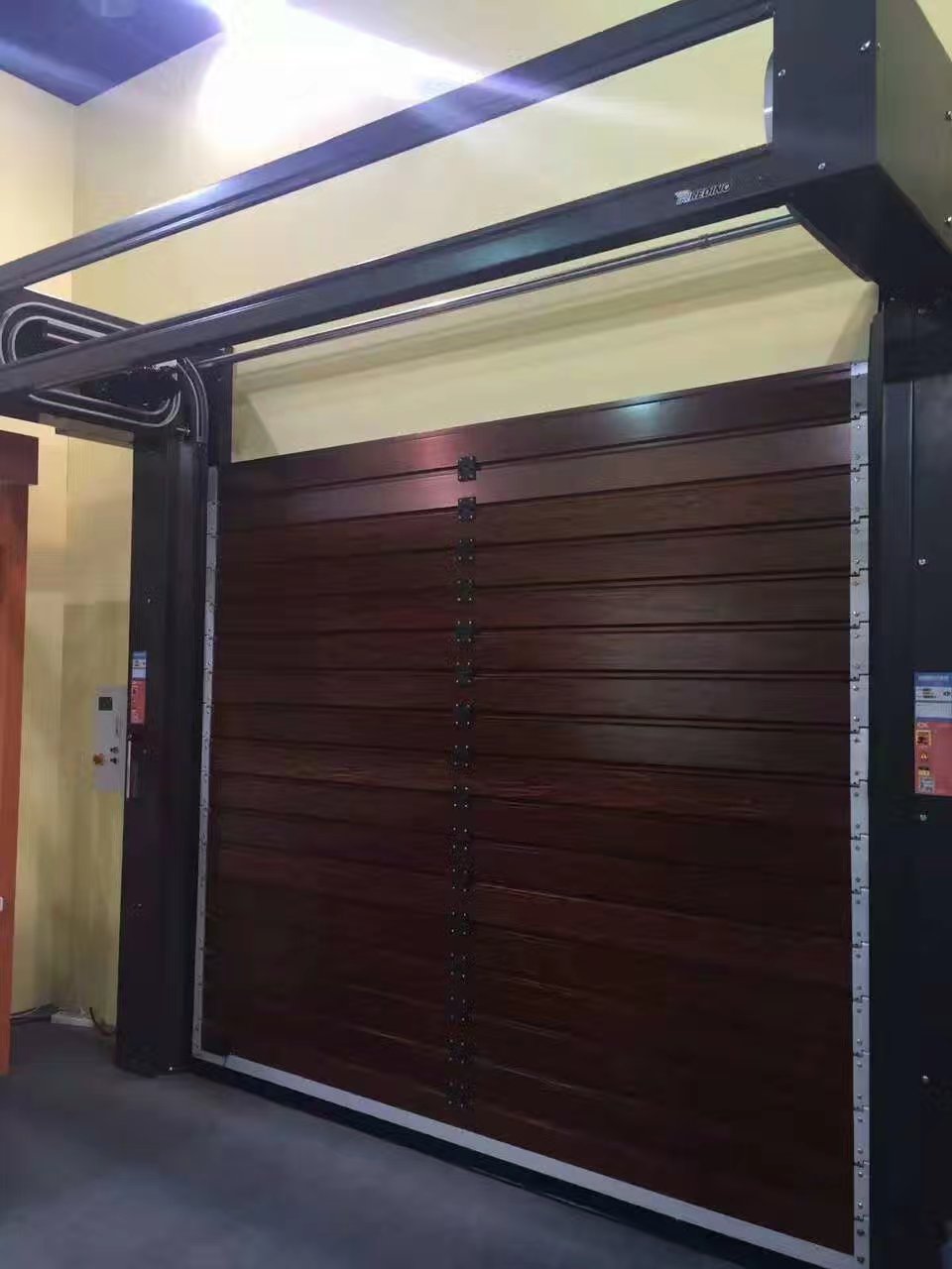 椭圆硬质快卷门1.jpg